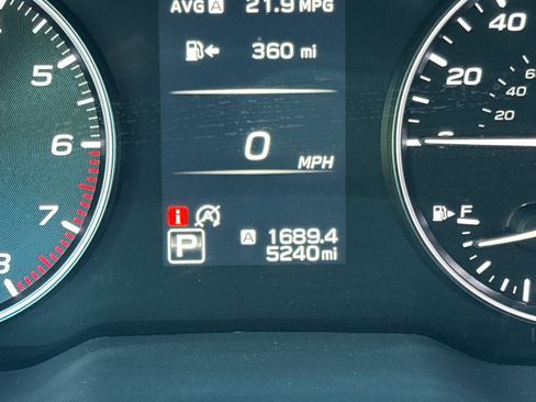 Used 2025 Subaru Outback Premium image 29