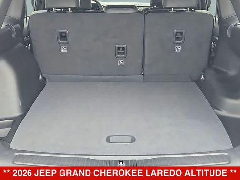 New 2026 Jeep Grand Cherokee Altitude AWD/4WD image 36