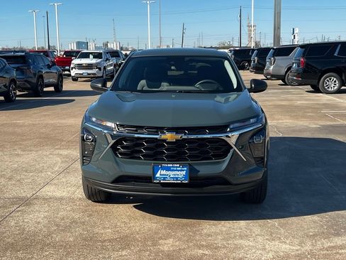 New 2026 Chevrolet Trax LS image 4