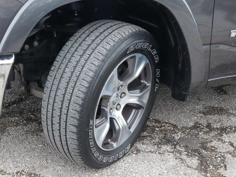 Used 2022 RAM 1500 Laramie AWD/4WD image 17