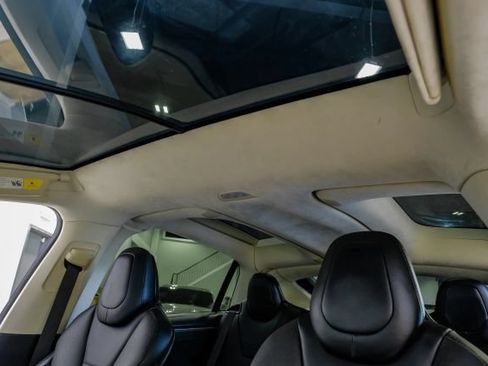 Used 2016 Tesla Model X 90D AWD/4WD image 6