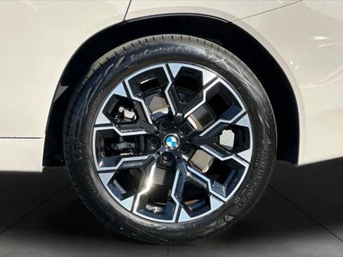 Used 2025 BMW X3 xDrive30i w/ Premium Package image 25