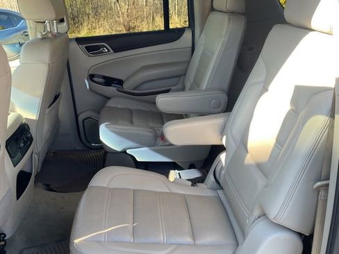 Used 2019 GMC Yukon XL Denali w/ Denali Ultimate Package image 7