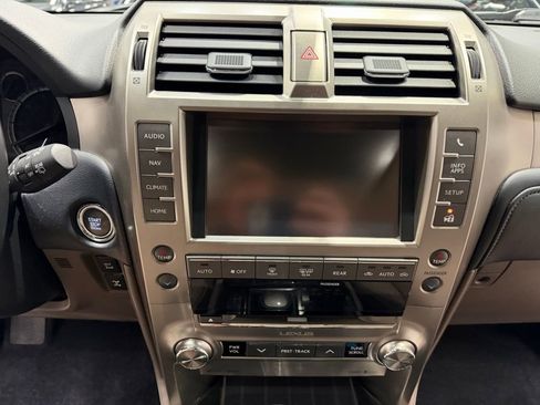 Used 2020 Lexus GX 460 Premium AWD/4WD image 39