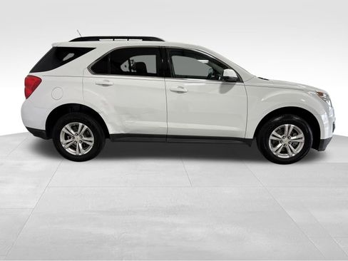 Used 2015 Chevrolet Equinox LT w/ Driver Convenience Package image 4