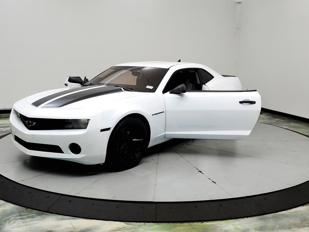 Used 2012 Chevrolet Camaro LS RWD image 9