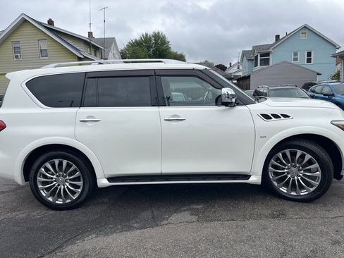 Used 2015 INFINITI QX80 4WD w/ Deluxe Technology Package image 4