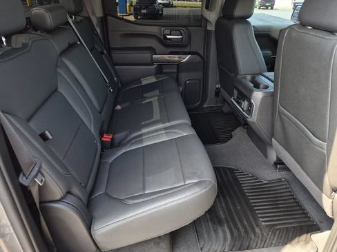 Used 2021 Chevrolet Silverado 1500 LTZ w/ Safety Package II AWD/4WD image 18