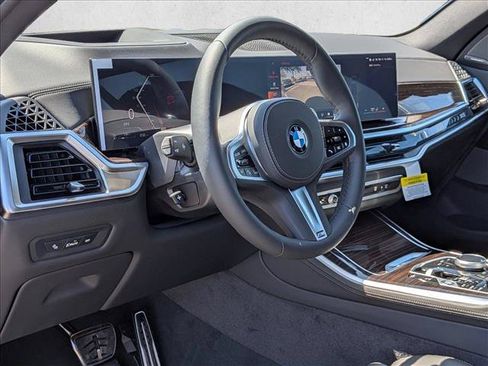New 2026 BMW X5 sDrive40i w/ M Sport Package RWD image 3