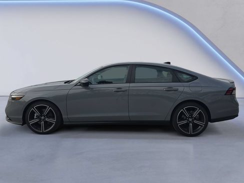 Used 2026 Honda Accord Sport image 3