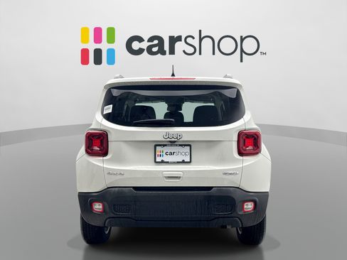 Used 2019 Jeep Renegade Latitude w/ Cold Weather Group AWD/4WD image 4