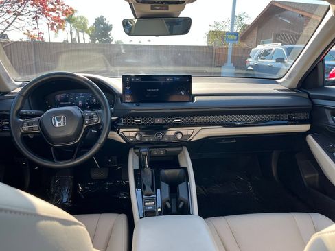 Used 2024 Honda Accord EX-L image 13