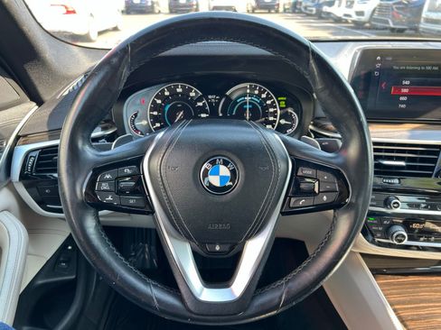 Used 2018 BMW 530e RWD image 30