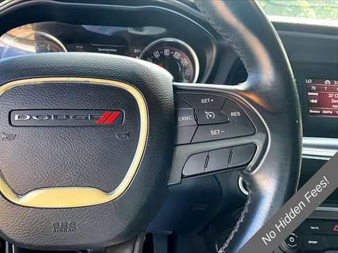 Used 2017 Dodge Challenger R/T RWD image 17