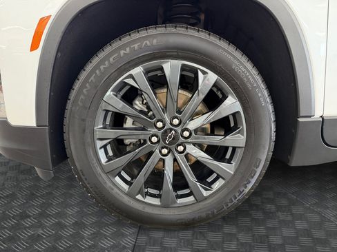Used 2023 Chevrolet Traverse RS AWD/4WD image 37