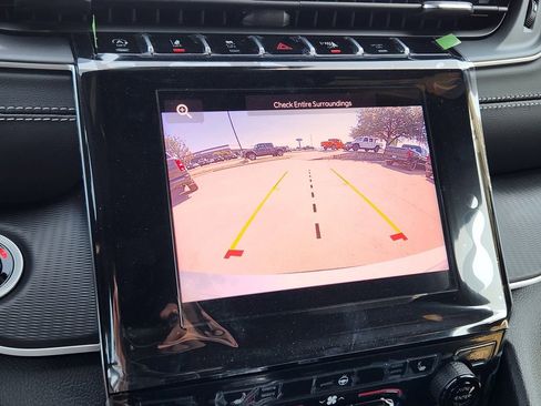 New 2025 Jeep Grand Cherokee L Altitude RWD image 13