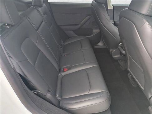 Used 2023 Tesla Model Y Long Range image 21
