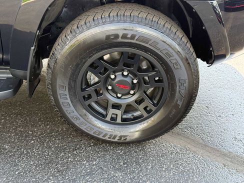 Used 2024 Toyota 4Runner TRD Off-Road Premium w/ Off Road Premium Plus Package AWD/4WD image 10
