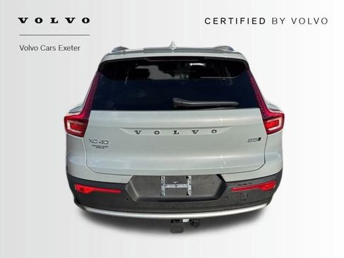 Certified 2025 Volvo XC40 B5 Core w/ Protection Package Premier image 24