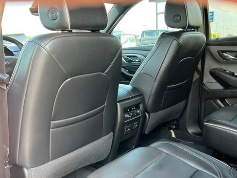 Used 2023 Chevrolet Traverse Premier w/ Redline Edition AWD/4WD image 41