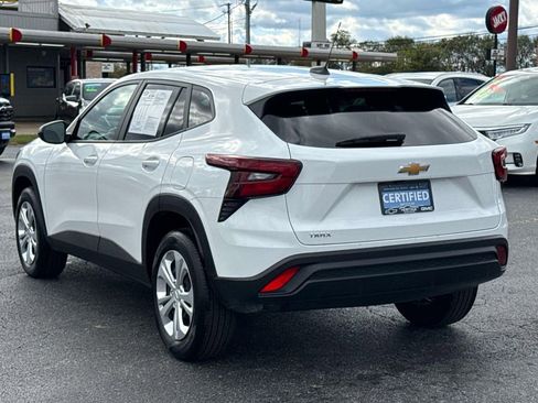 Certified 2025 Chevrolet Trax LS image 5