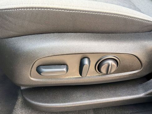 Used 2024 Chevrolet Equinox LS w/ LS Convenience Package FWD image 14