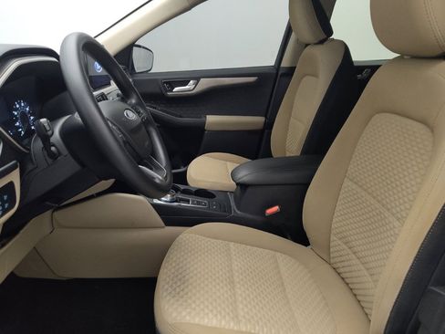 Used 2020 Ford Escape SE FWD image 17