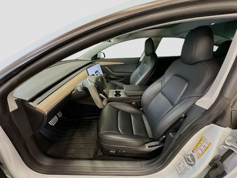 Used 2022 Tesla Model 3 Performance image 13