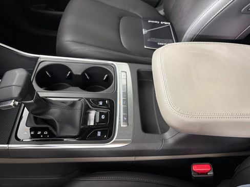 New 2026 Kia Carnival EX FWD image 43