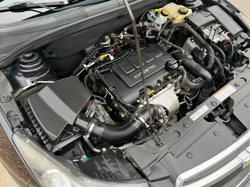 Used 2015 Chevrolet Cruze LT image 41