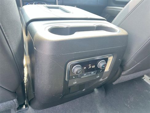 Certified 2023 Chevrolet Suburban High Country image 21