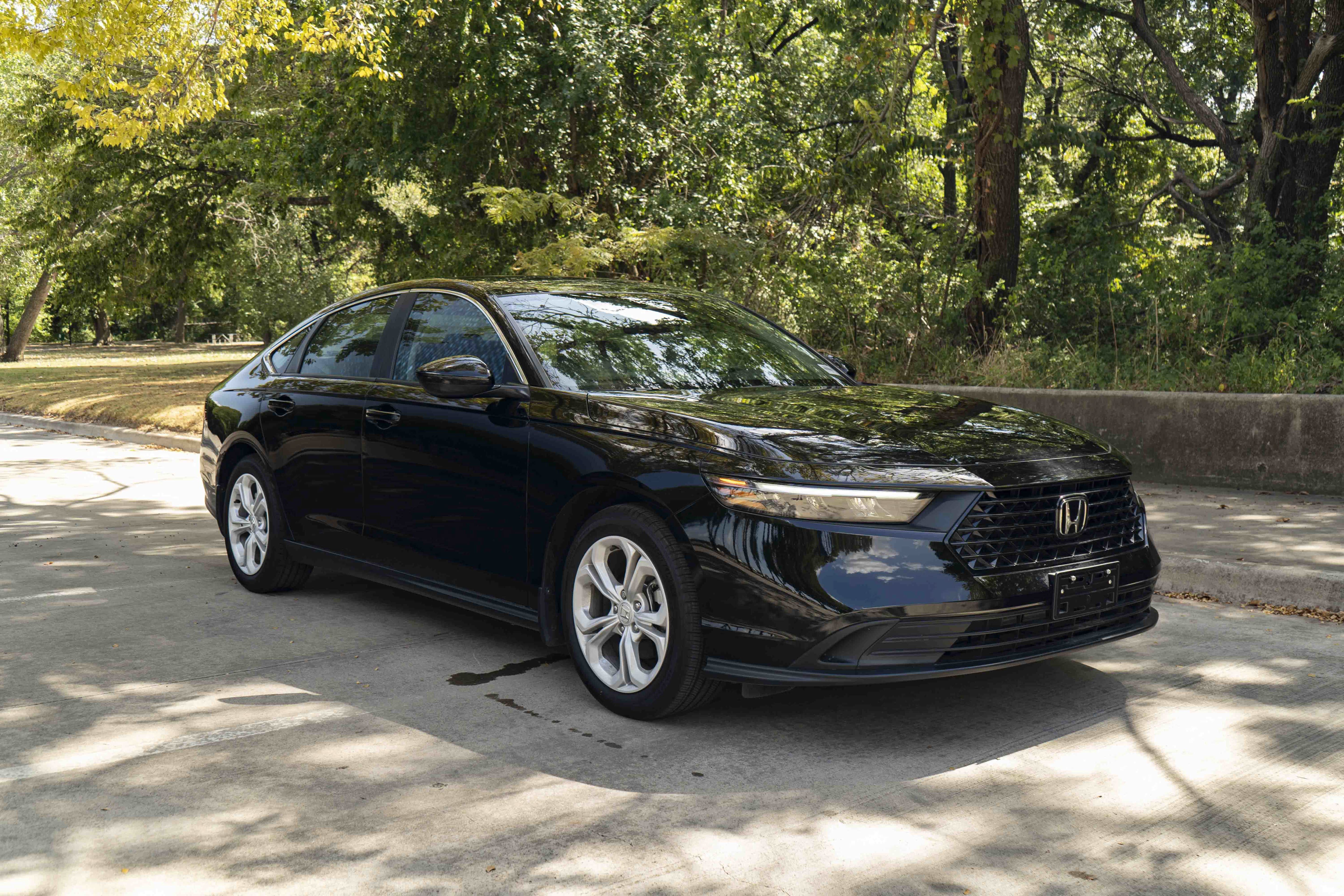 Certified 2025 Honda Accord LX image 2