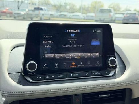 Used 2024 Nissan Rogue SV image 19