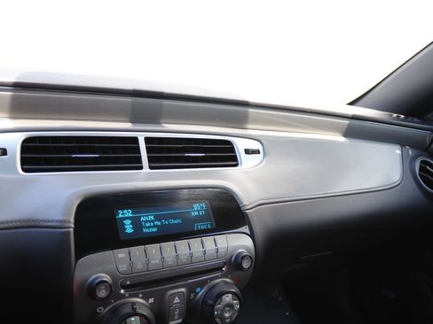 Used 2012 Chevrolet Camaro SS RWD image 31
