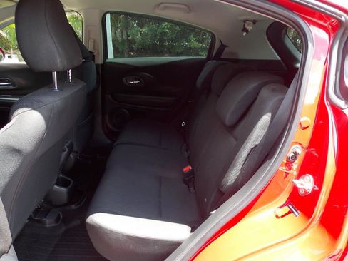Used 2017 Honda HR-V LX image 13