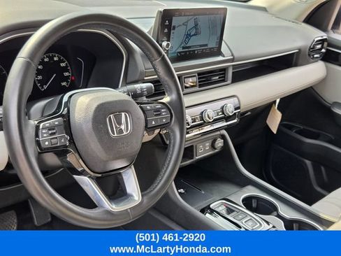 Certified 2025 Honda Pilot Touring image 11