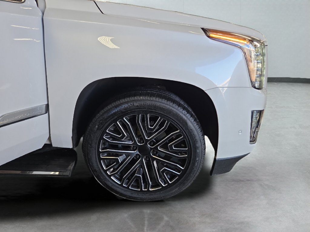 Used 2020 Cadillac Escalade Platinum AWD/4WD image 53