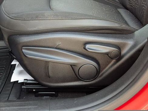 Certified 2023 Jeep Renegade Latitude image 21