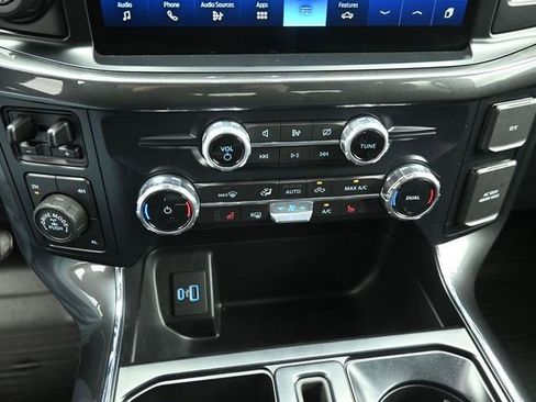 Certified 2022 Ford F150 XLT w/ Equipment Group 302A High image 17