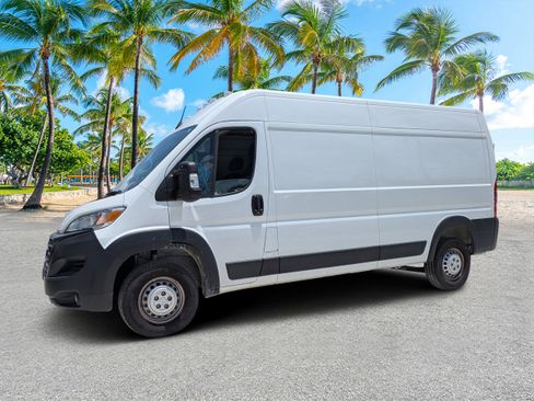 Used 2026 RAM ProMaster 2500 w/ Convenience Group FWD image 8