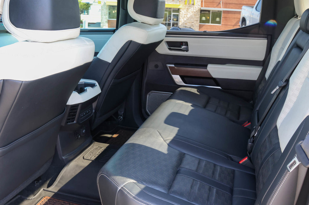 Used 2023 Toyota Tundra Capstone AWD/4WD image 18