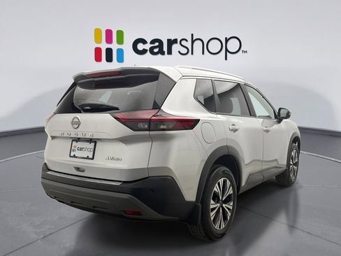 Used 2023 Nissan Rogue SV w/ SV Premium B Package image 5