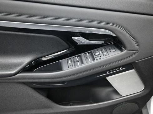 Used 2020 Land Rover Range Rover Evoque SE AWD/4WD image 19