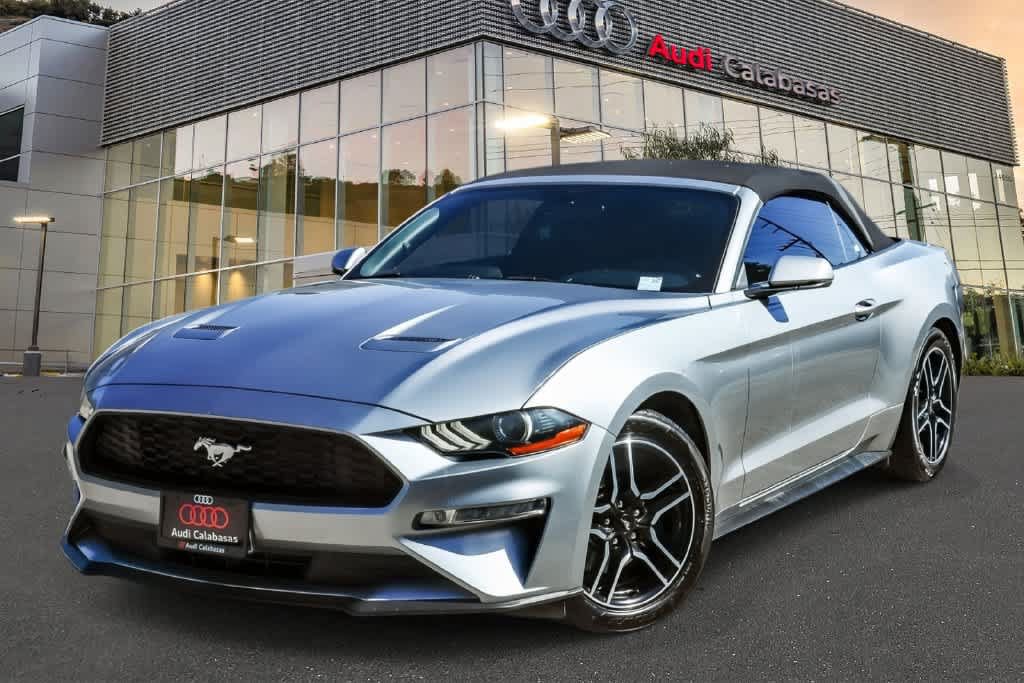 Used 2020 Ford Mustang Premium RWD image 1