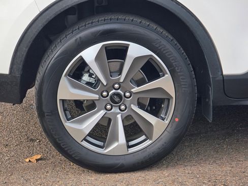 Used 2023 Ford Escape Platinum w/ Premium Technology Package image 31