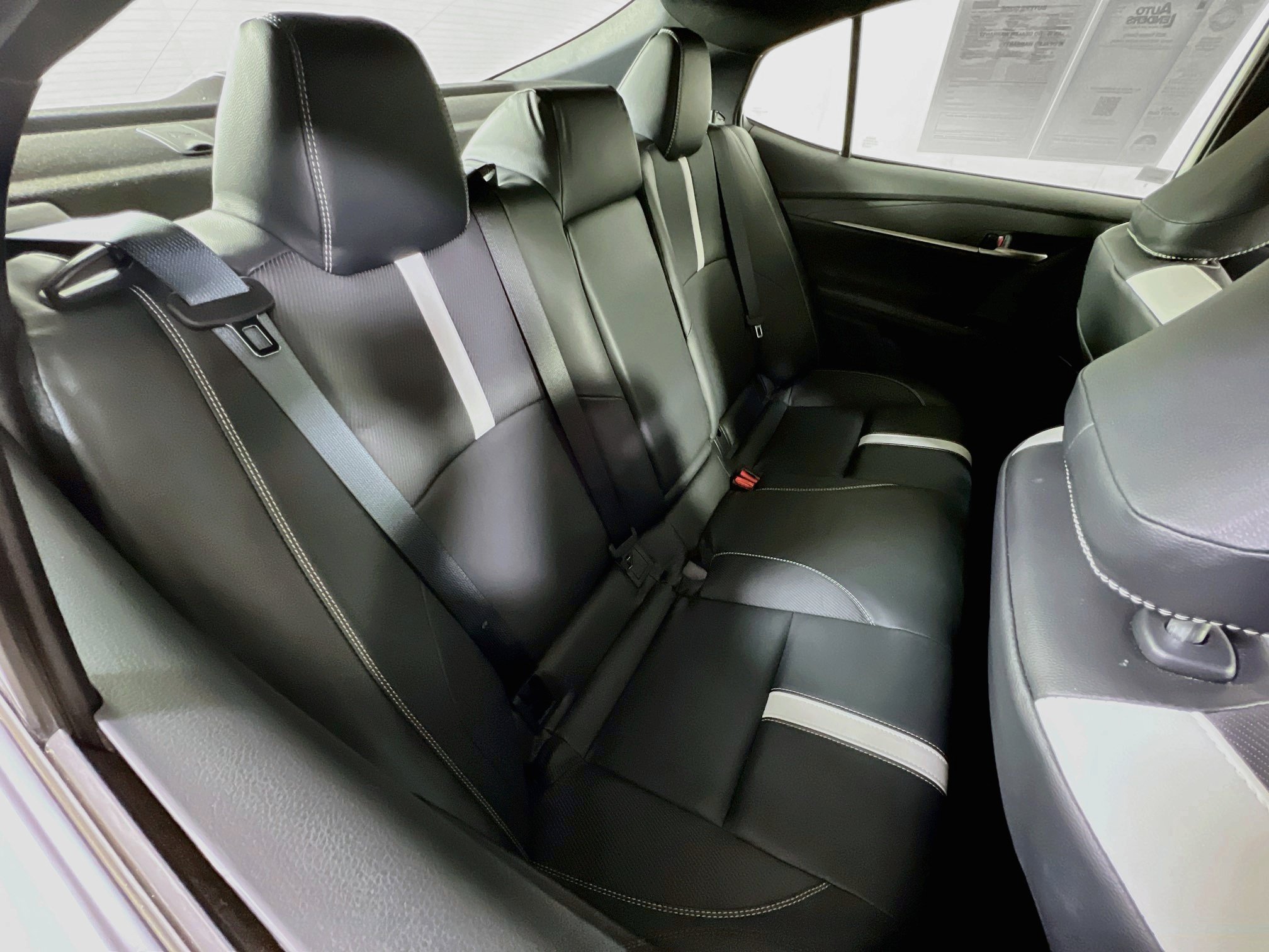 Used 2025 Toyota Camry SE AWD/4WD image 24