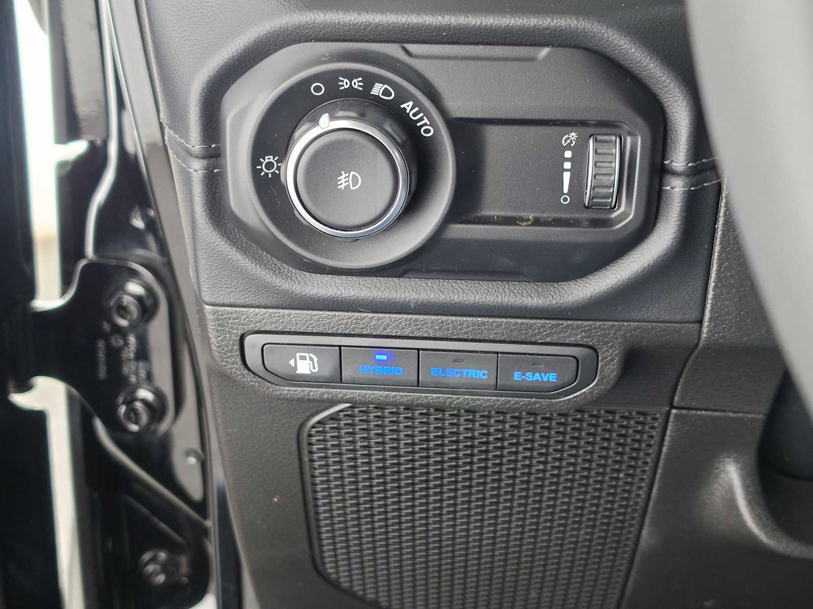 Used 2024 Jeep Wrangler High Altitude AWD/4WD image 30