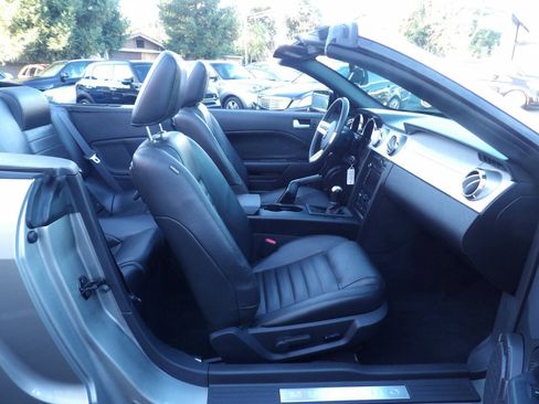 Used 2008 Ford Mustang GT Premium RWD image 6
