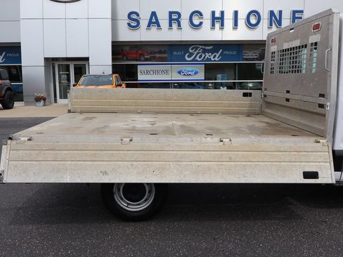 Used 2019 Ford Transit 250 138 RWD image 16