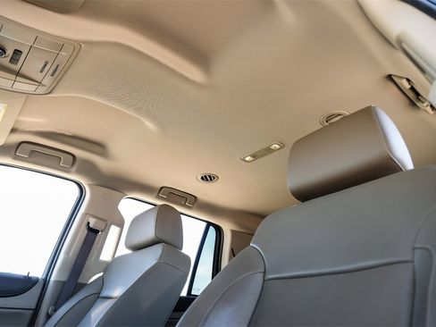 Used 2019 GMC Yukon SLT image 29